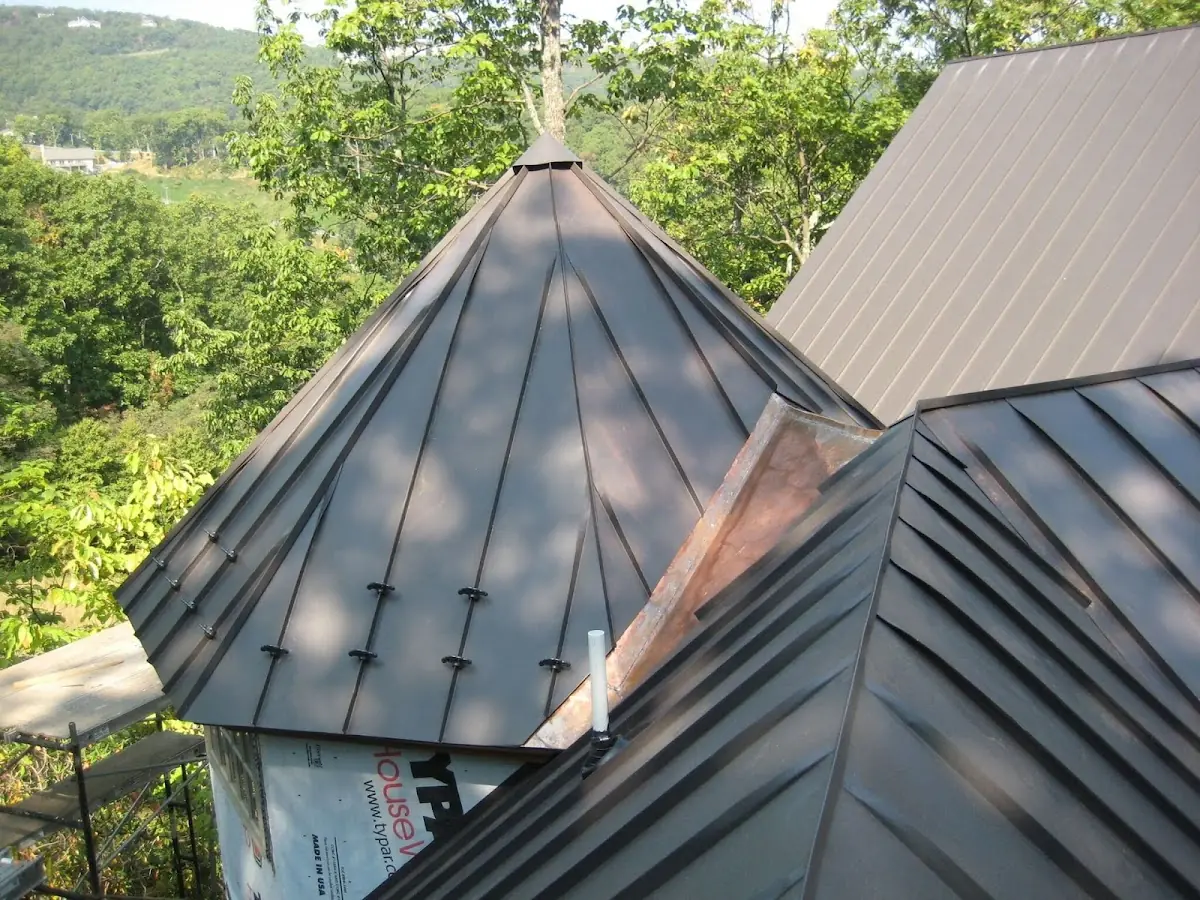 Professional Roof Tarp Installation by Craftsman Roofing in Circle J